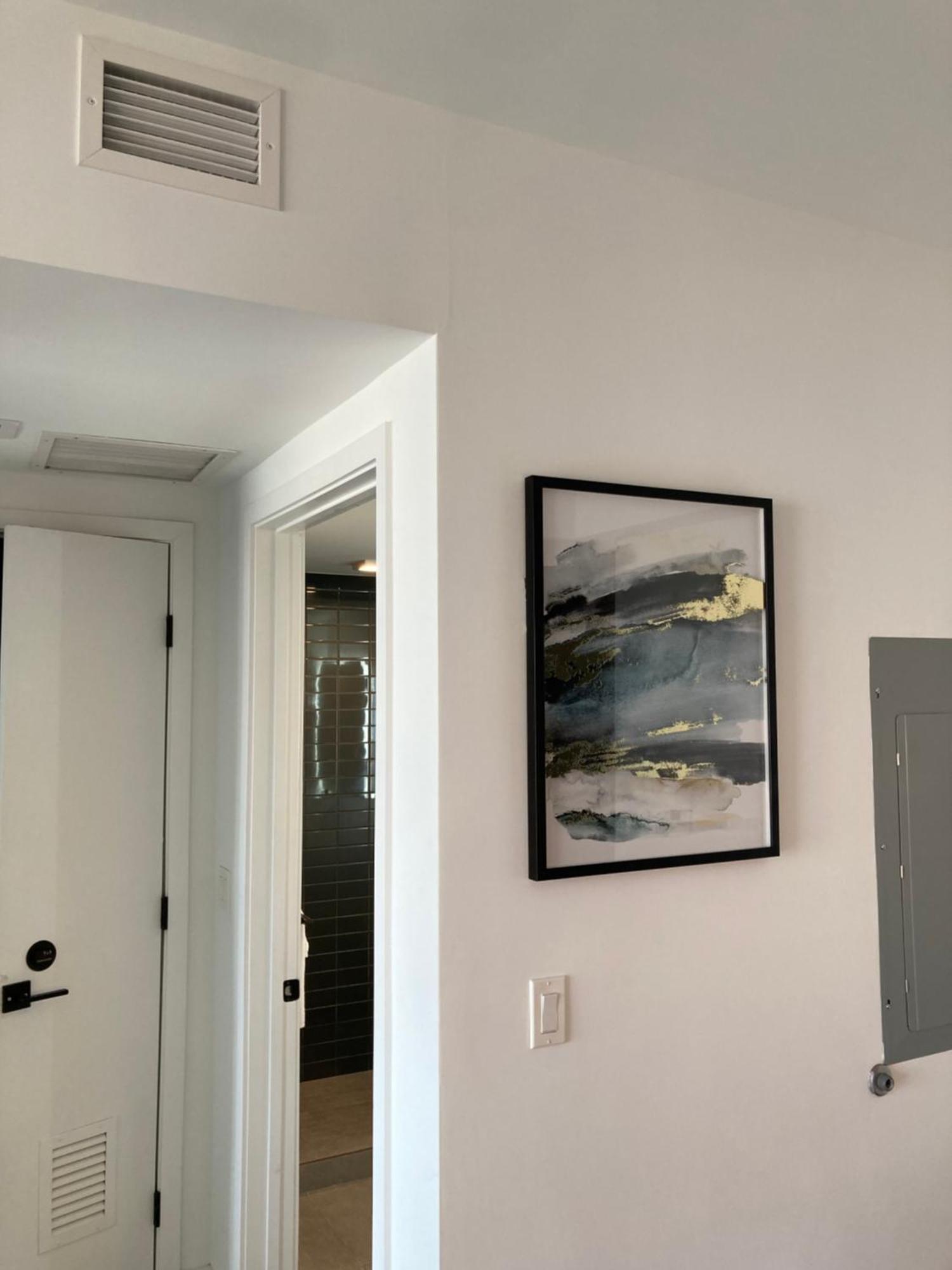 Brand New Modern 1 Bedroom Unit Downtown