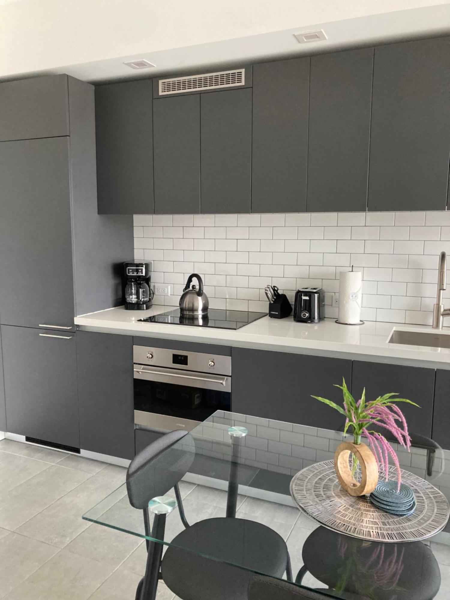 Apartamento Brand New Modern 1 Bedroom Unit Downtown