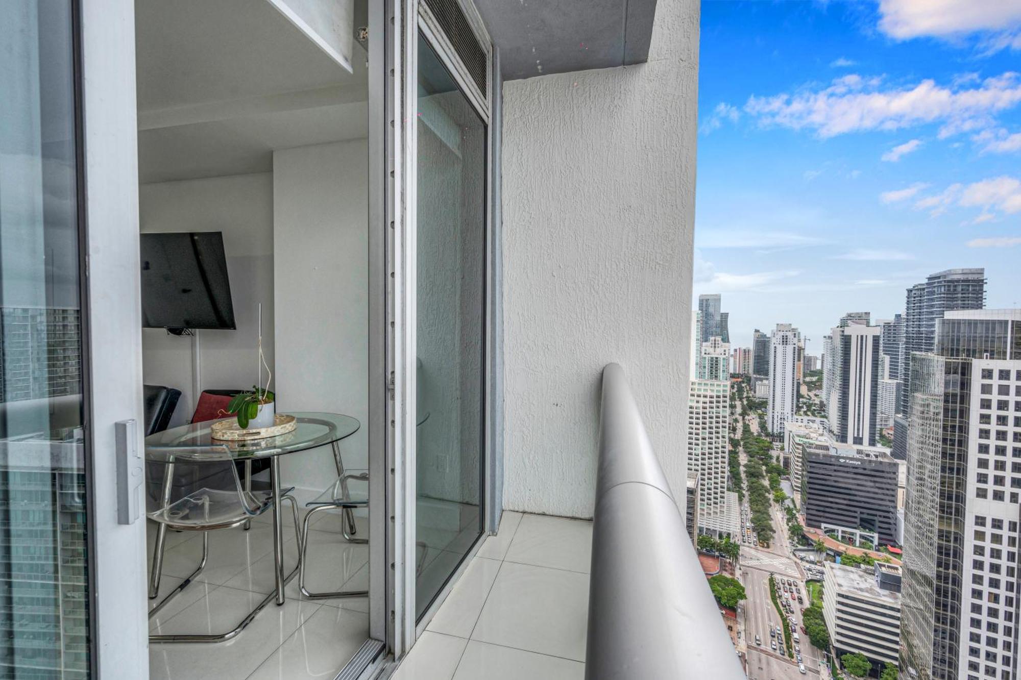 Apartment Highest Floor Icon W Brickell Location Miami