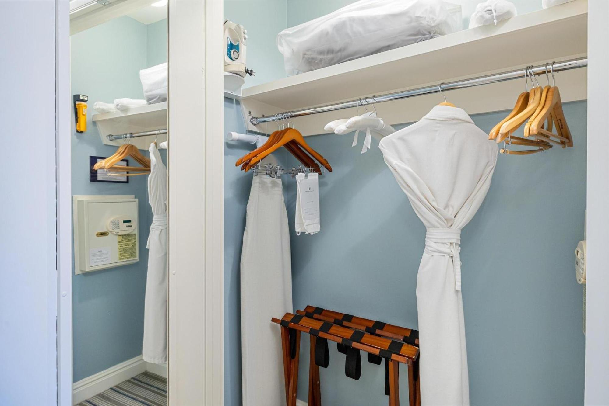 Charming 5 Star Unit Situated At Ritz Carlton-key Biscayne Holiday home *