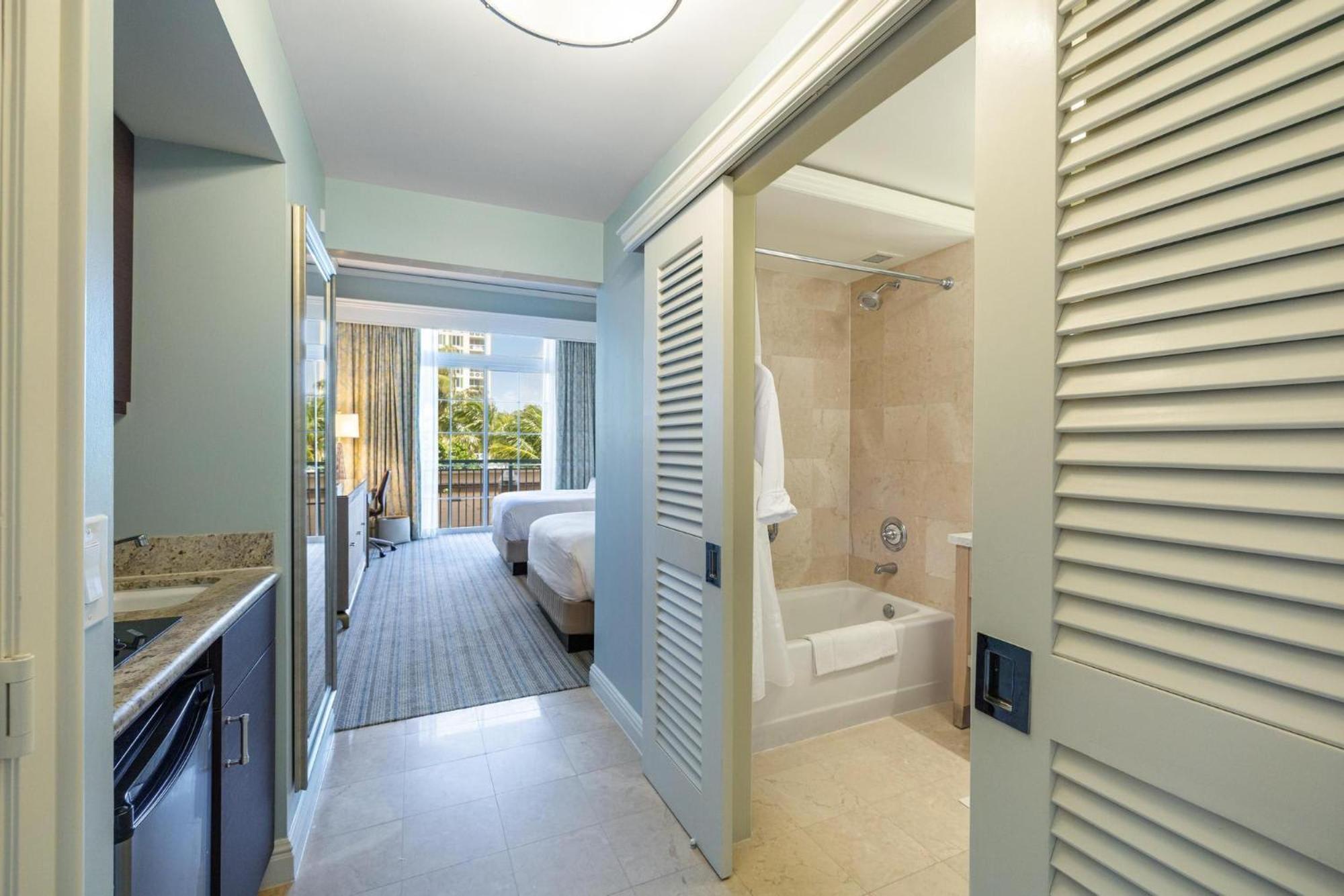 Charming 5 Star Unit Situated At Ritz Carlton-key Biscayne Holiday home