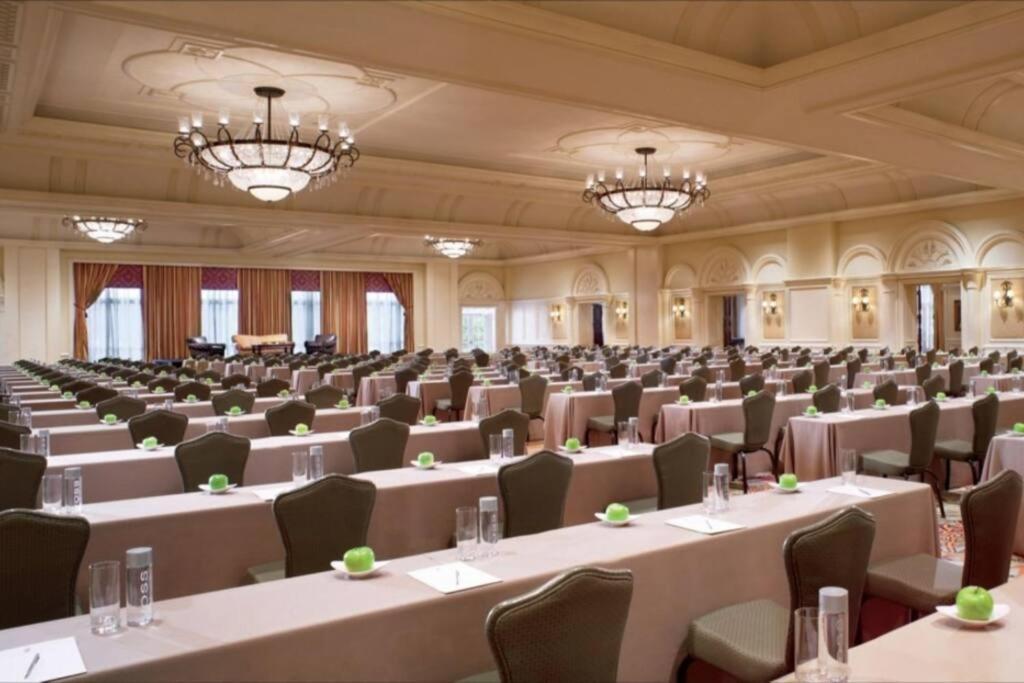 Stunning Located At The Ritz Carlton-key Biscayne