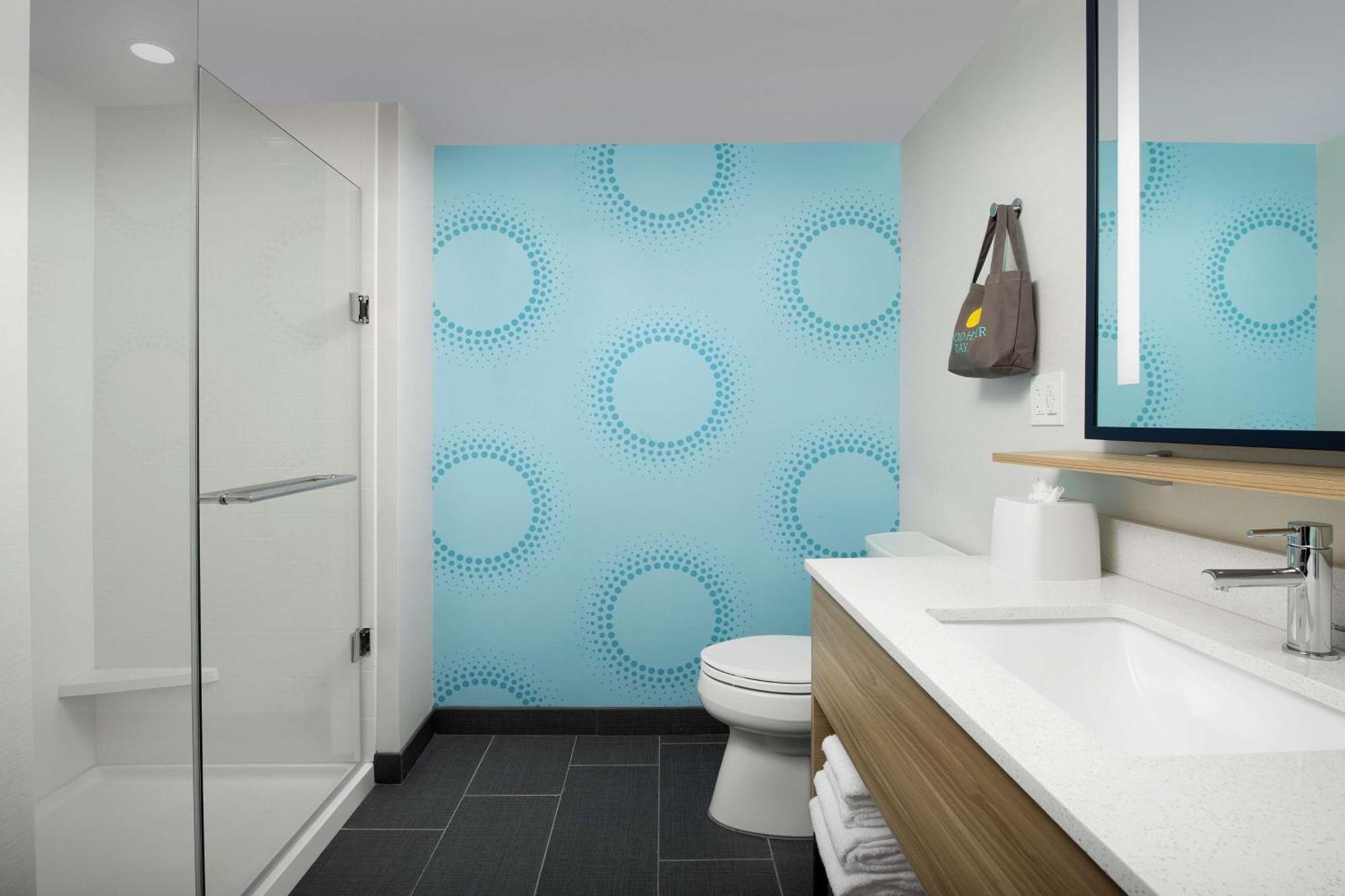 Tru By Hilton Airport South Blue Lagoon, Fl 3*