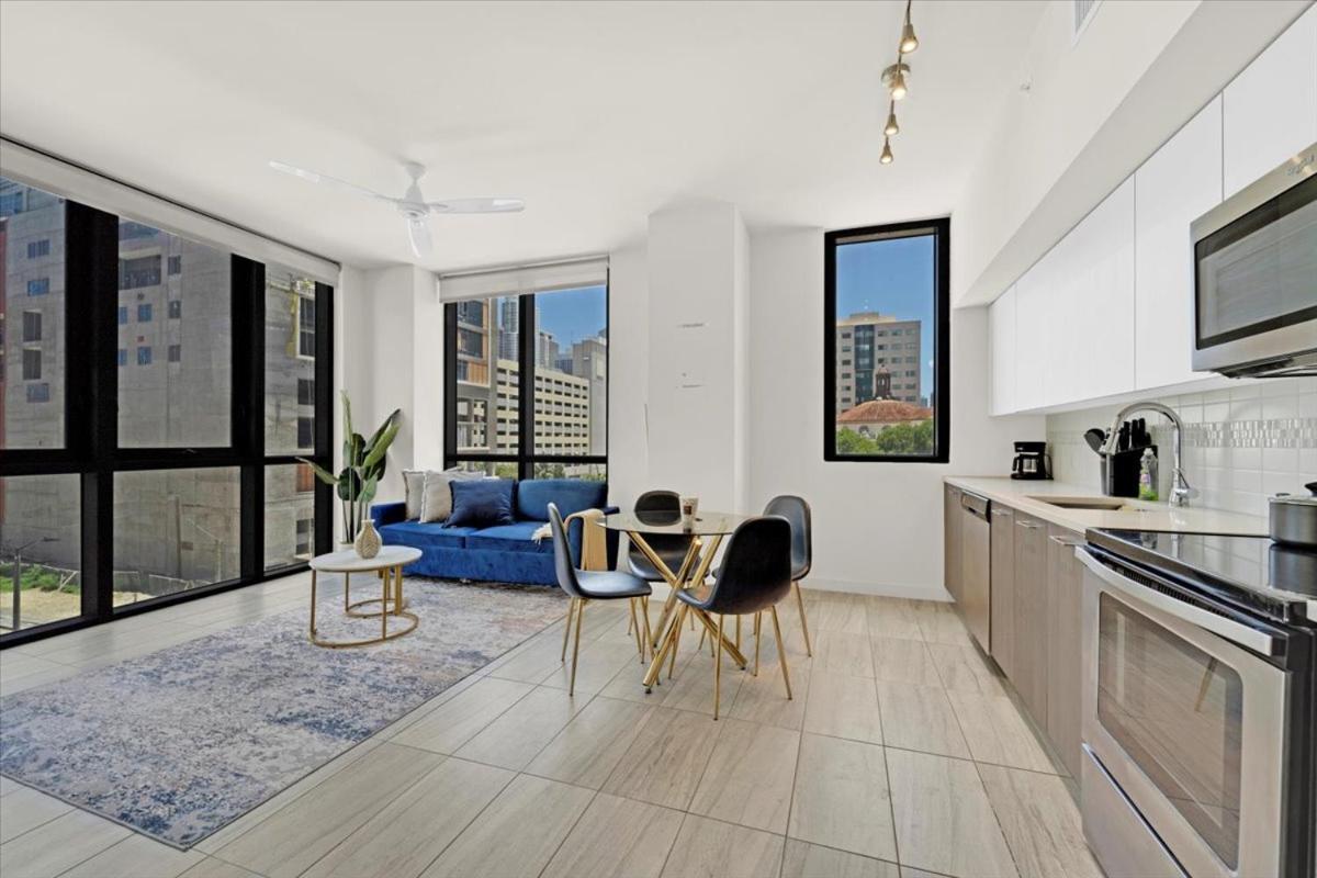 Apartment Devereaux Luxury One-bedroom And *