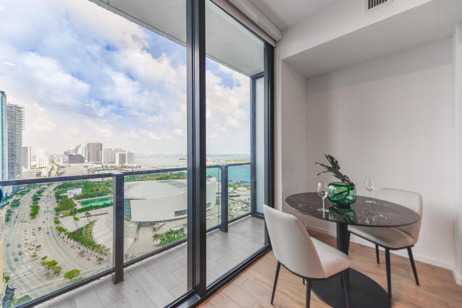 Prime Spot - Stunning Studio With Ocean And Bay Views Miami