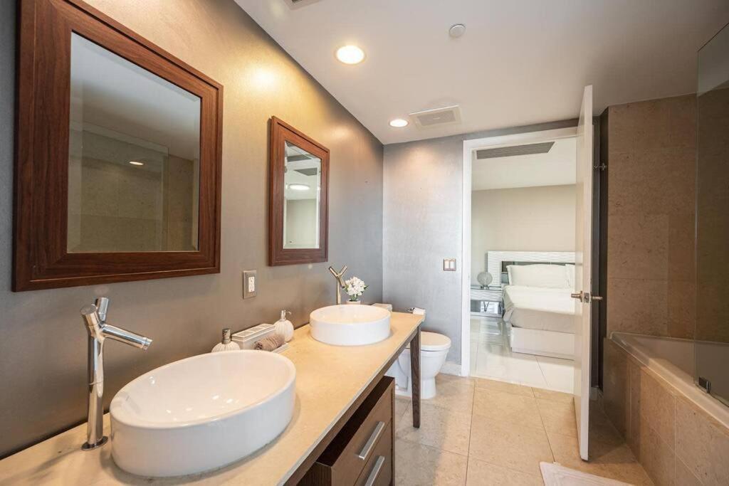 Icon Brickell, W - 2br, Prime Location, Pool - *
