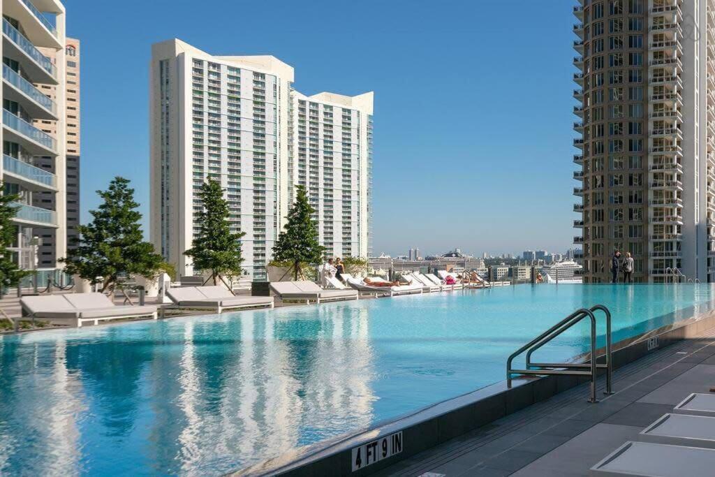 Icon Brickell, W - 2br, Prime Location, Pool -