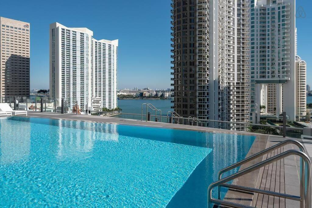 Icon Brickell, W - 2br, Prime Location, Pool - Miami
