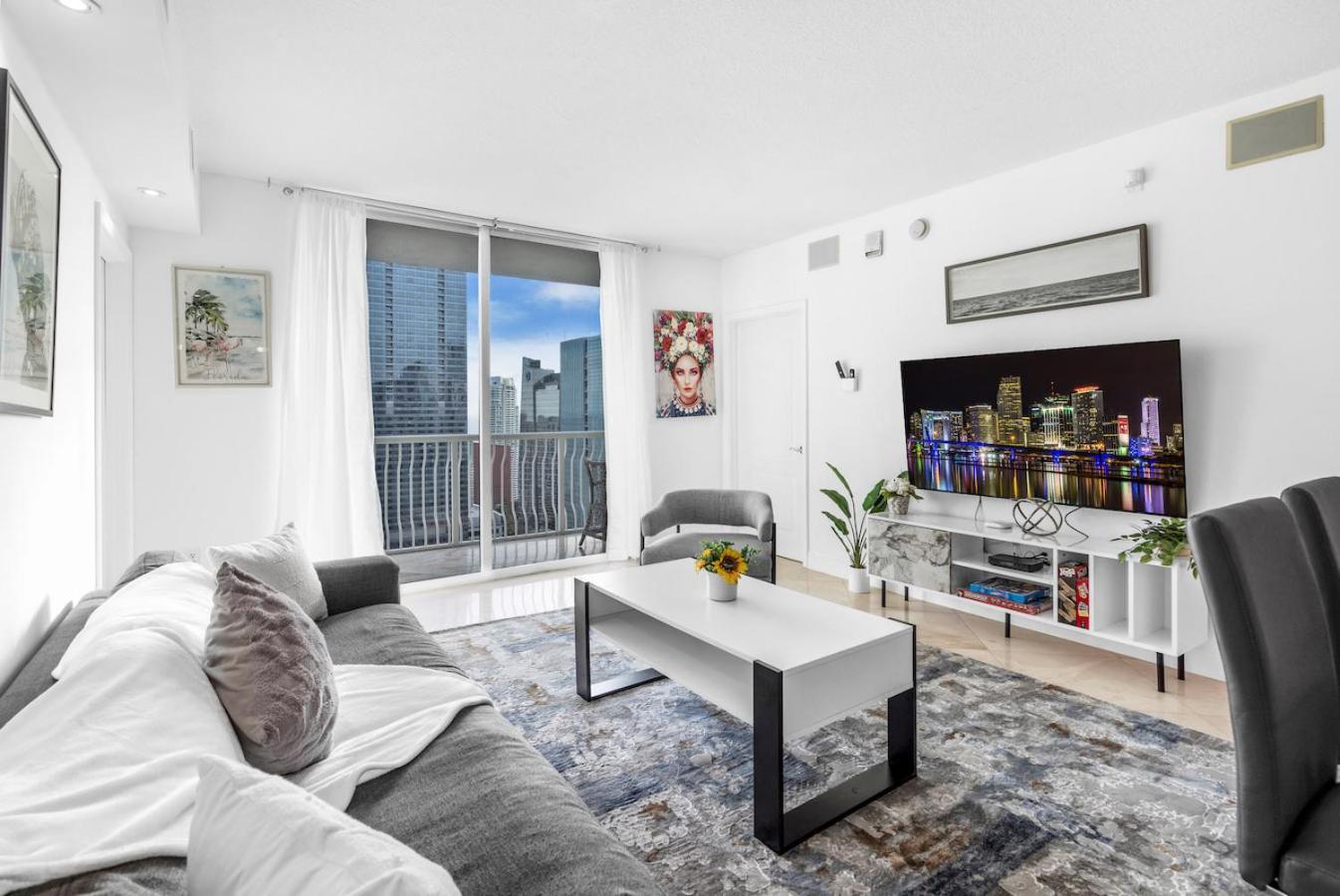 Spacious 2 Bed Unit In Brickell With Free Parking Apartment Miami