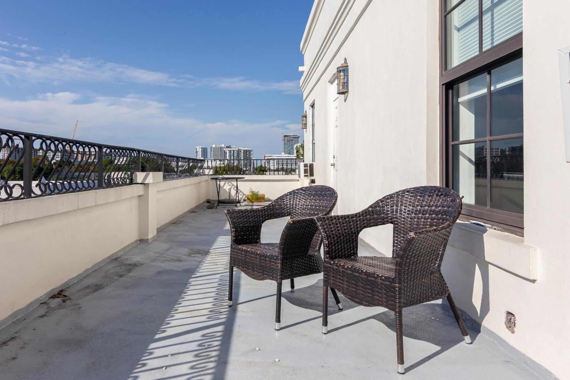 1-bdrm With Balcony - Heart Of Downtown And Wynwood *