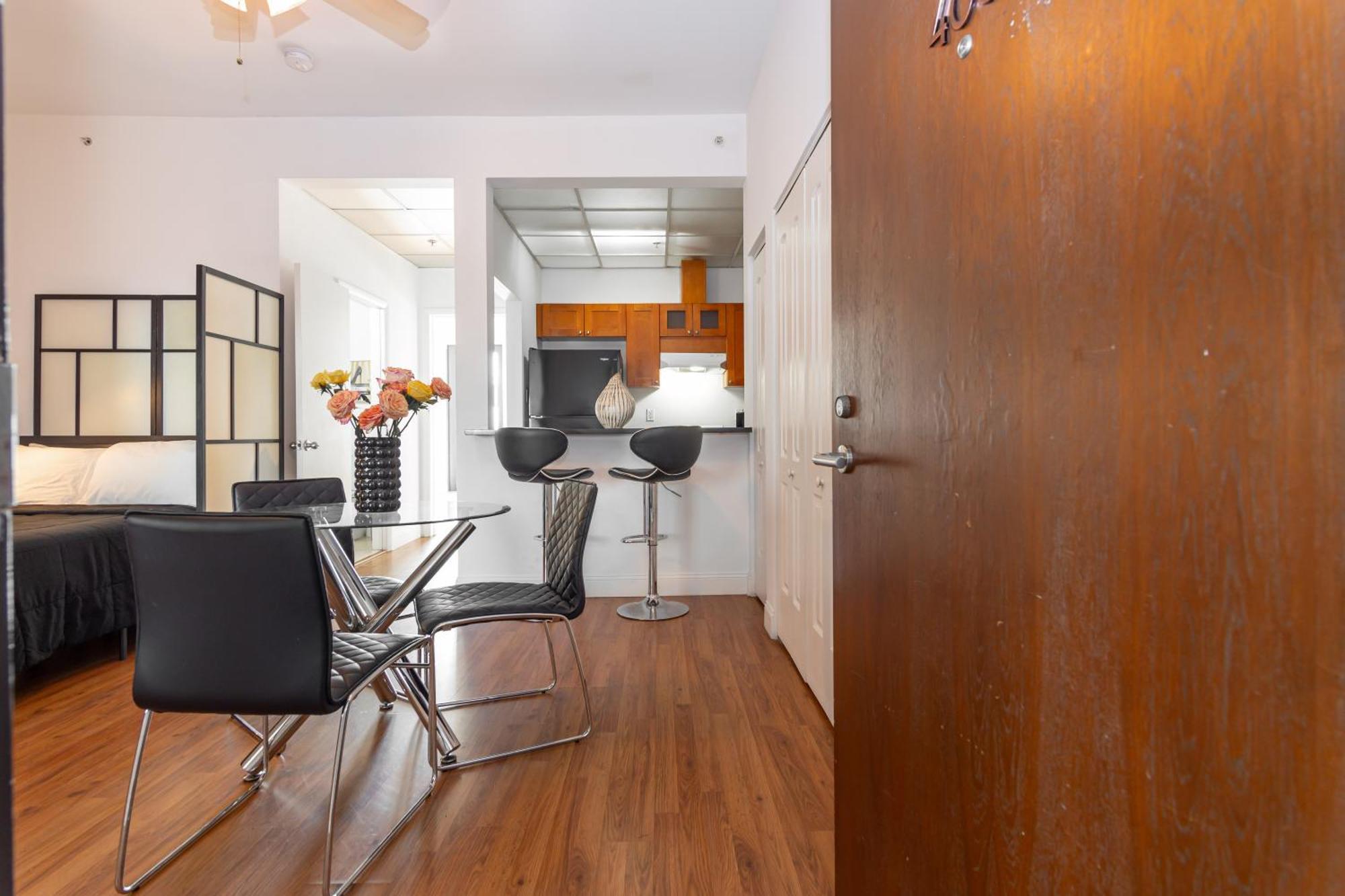 1-bdrm With Balcony - Heart Of Downtown And Wynwood Apartment Miami