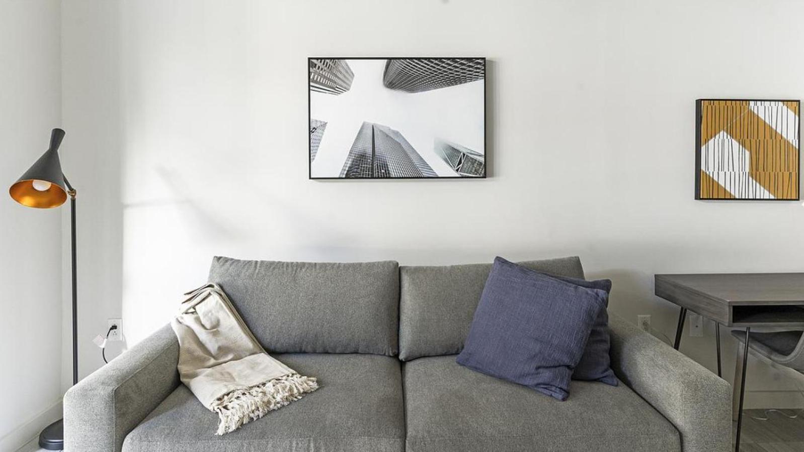 Landing Modern With Amazing Amenities * Miami