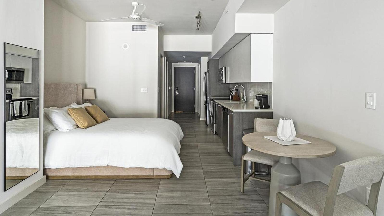 Landing Modern With Amazing Amenities Apartment Miami