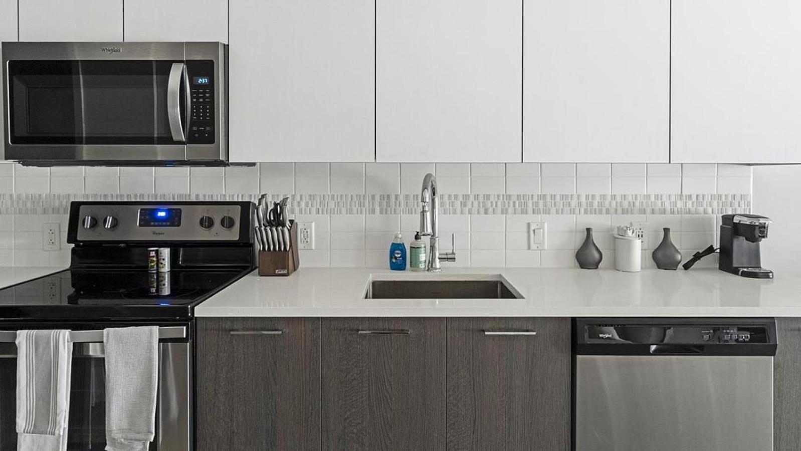 Apartment Landing Modern With Amazing Amenities Miami