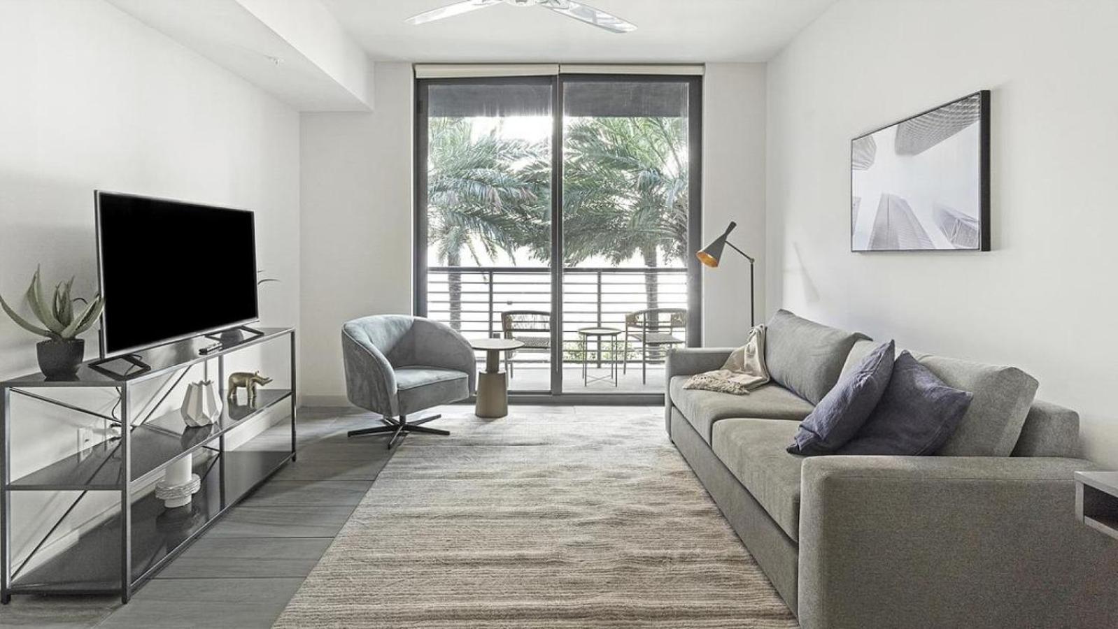 Landing Modern With Amazing Amenities Apartment Miami