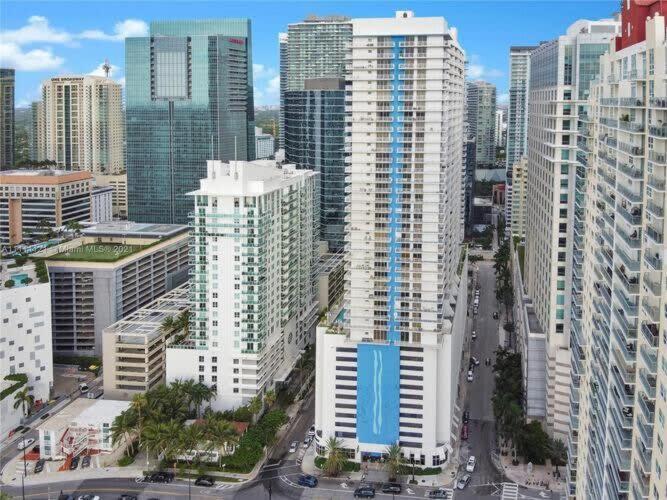 Modern 1br In Upscale Brickell Locale Miami