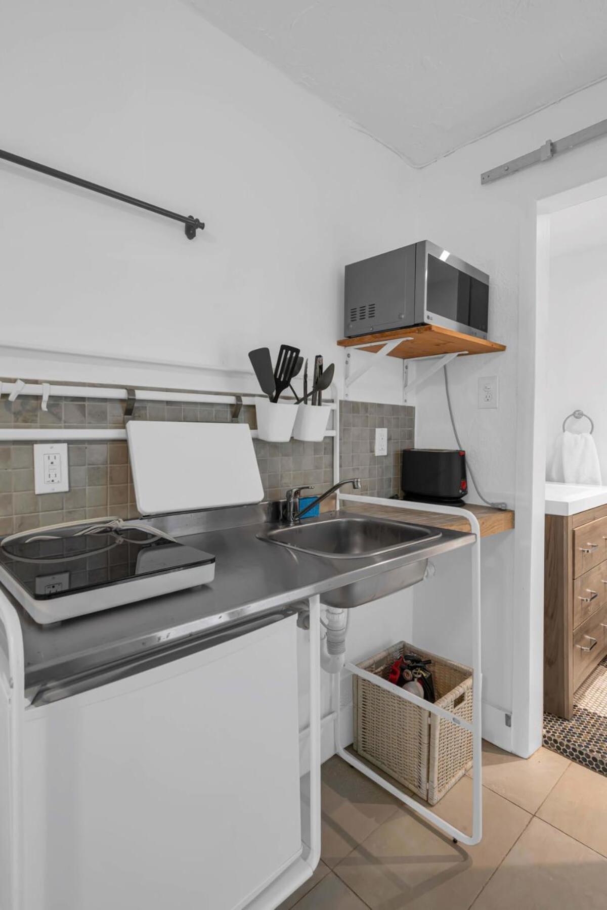 Renovated Gem: Prime Spotless Ideal