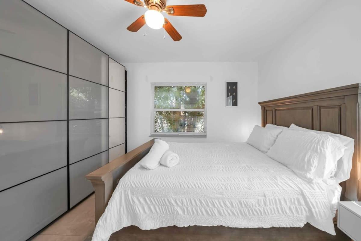 Renovated Gem: Prime Spotless Ideal * Miami