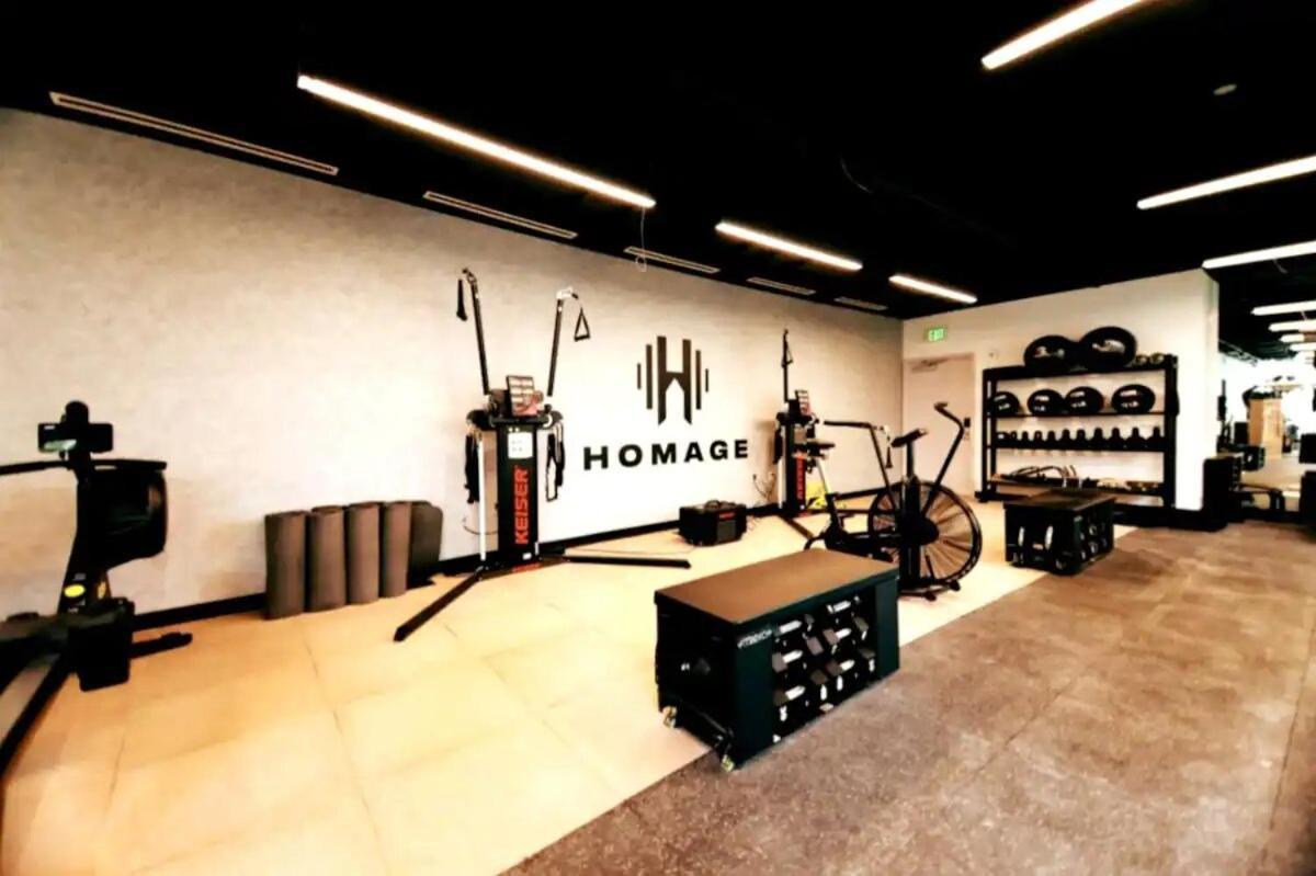Aurora - Rooftop Pool, Gym, Walk To Downtown & Brickell