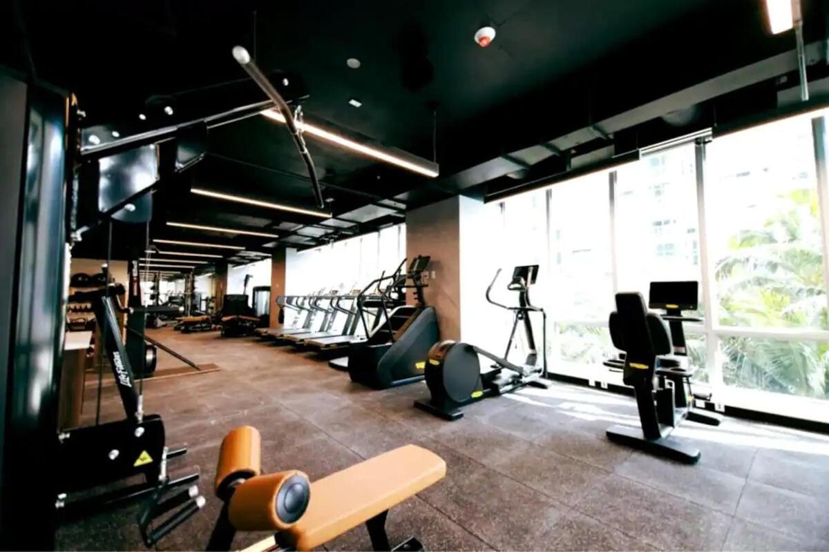 Aurora - Rooftop Pool, Gym, Walk To Downtown & Brickell * Miami