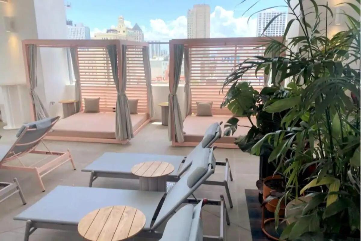 Aurora - Rooftop Pool, Gym, Walk To Downtown & Brickell * Miami