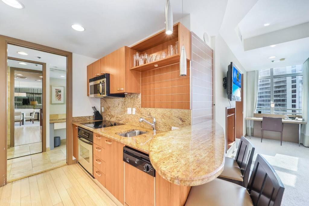 Luxury Executive * Miami