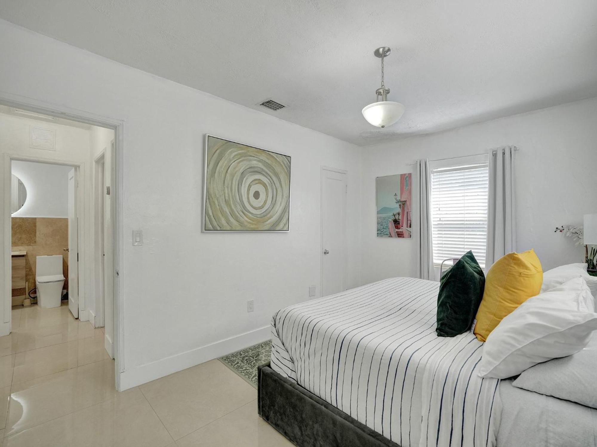 Sinai 4 Bedroom Pool In 10 Mins To South Beach! *
