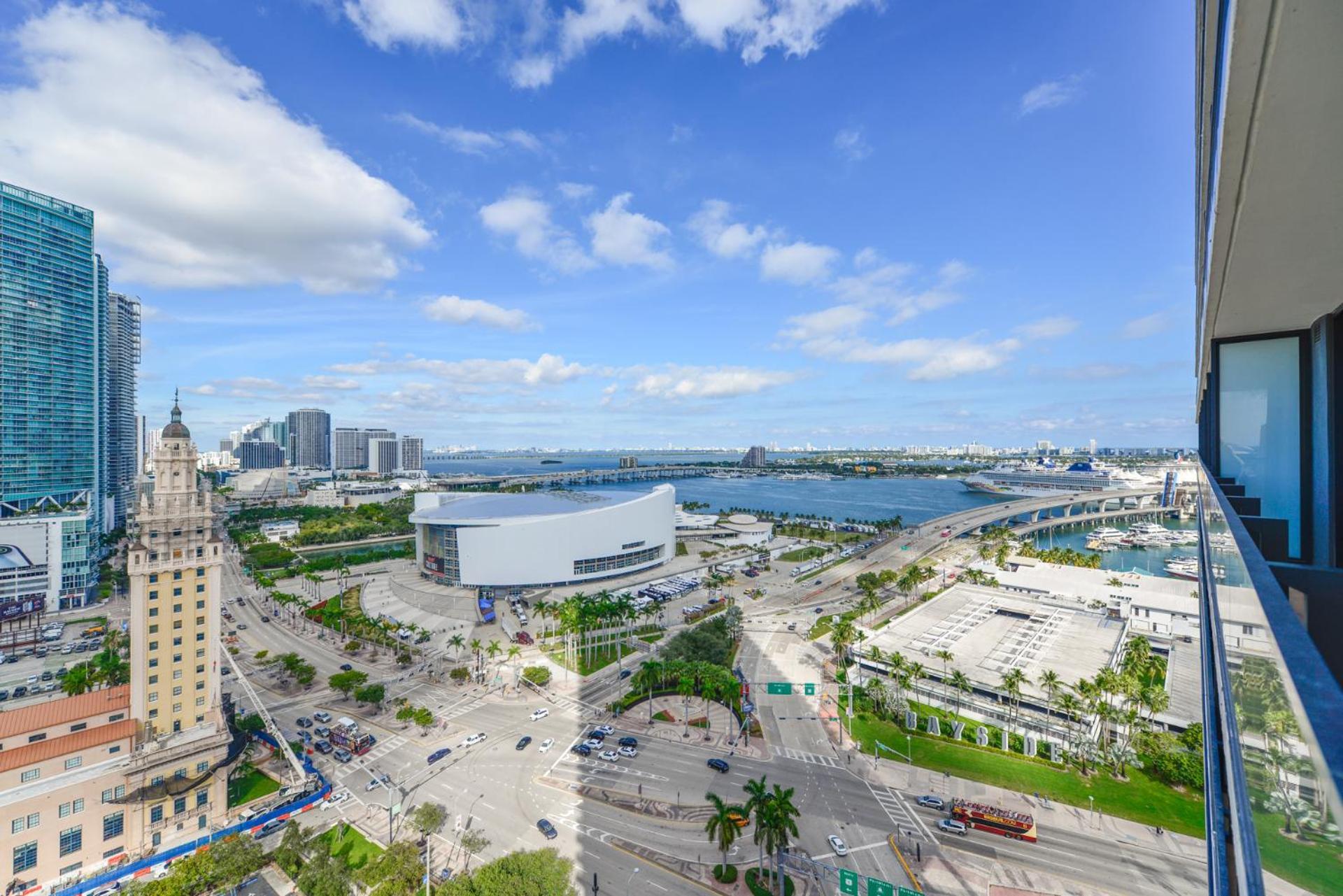 Luxury 3br Ocean Views At Bayside Apartment