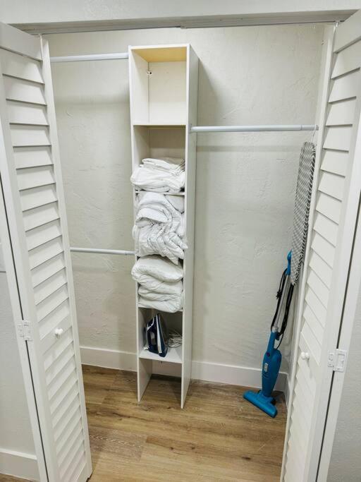Near Airport/beach Apartment Miami