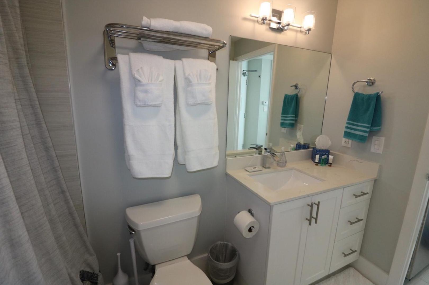 Connecting Rooms-coconut Grove 21st Floor Parking Included Apartment *