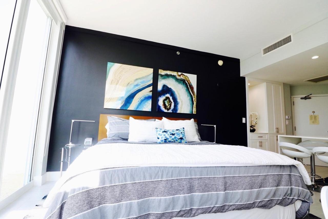 Apartment Connecting Rooms-coconut Grove 21st Floor Parking Included *