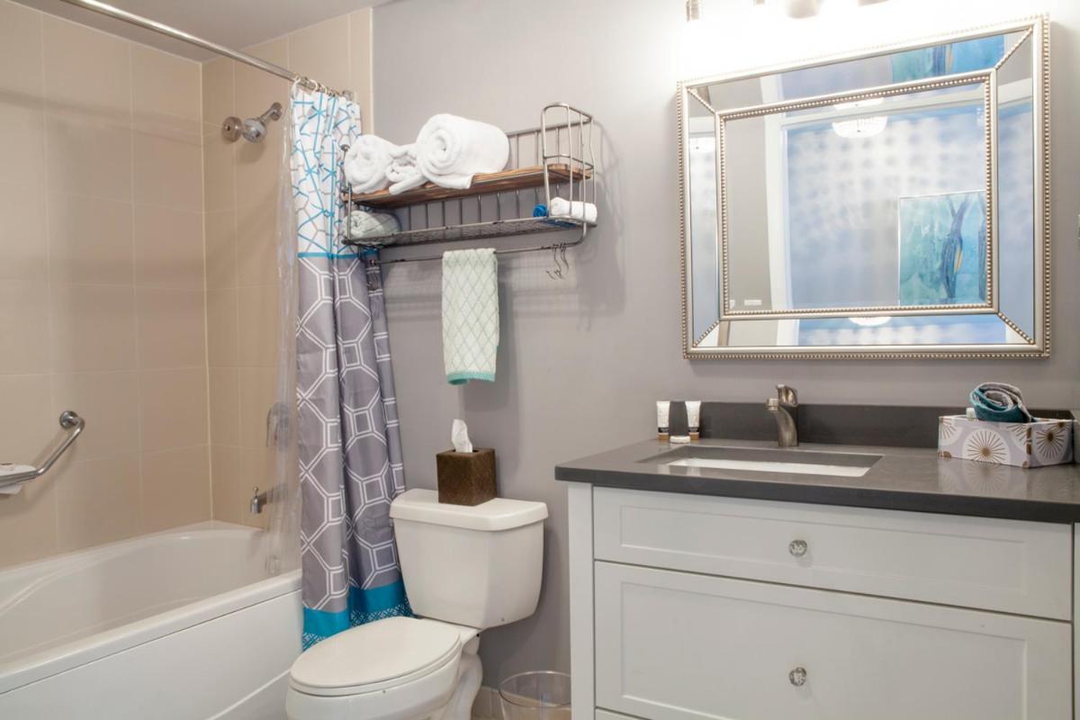 Connecting Rooms-coconut Grove 10th Floor- Parking Included Apartment *