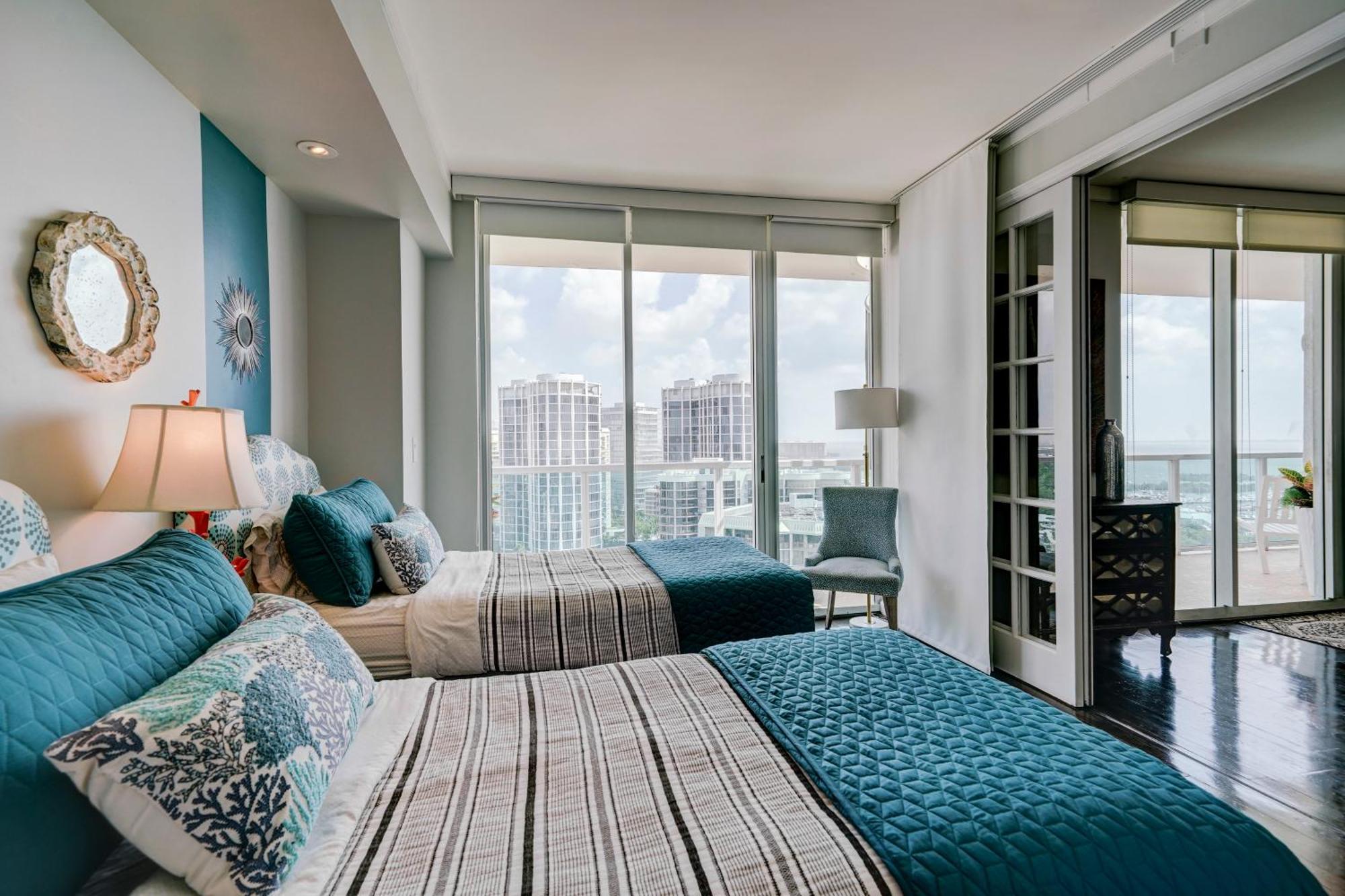 Apartment Luxury Penthouse With Private Rooftop Terrace In Coconut Grove Miami