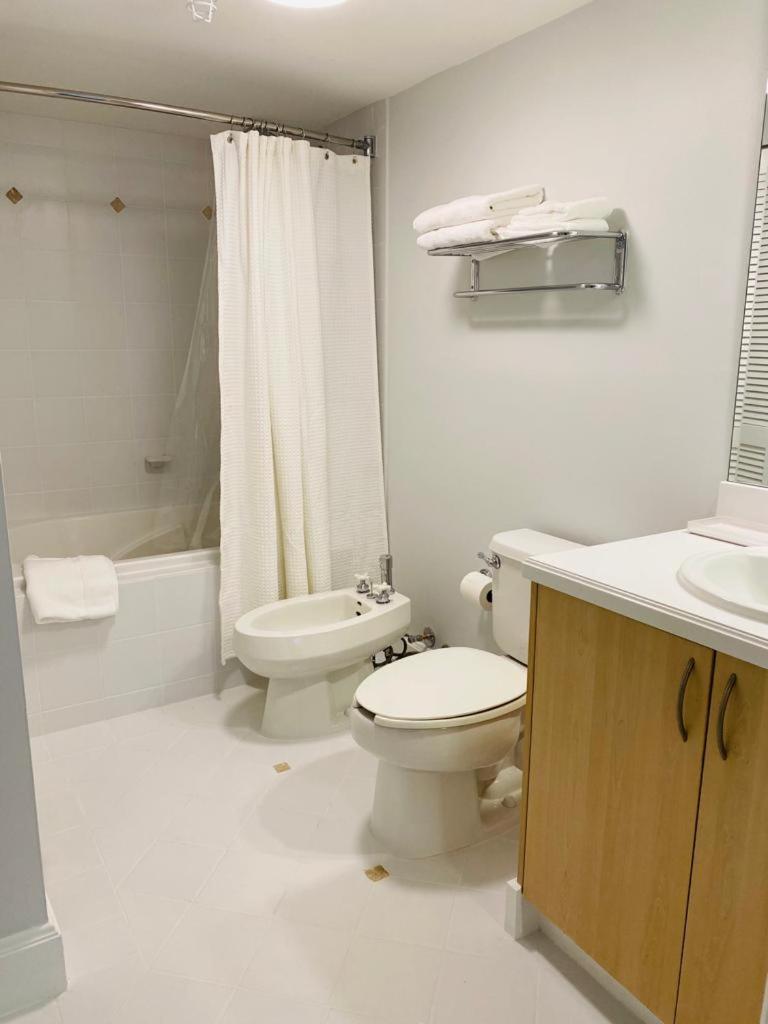 Holiday home Cozy 1 Bedroom Unit Located In A In The Heart Of Coconut Grove Free Parking