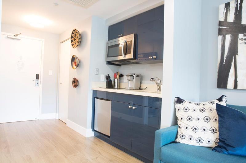 Gorgeous Coconut Grove 3 Bedroom With Amazing Views Parking Included