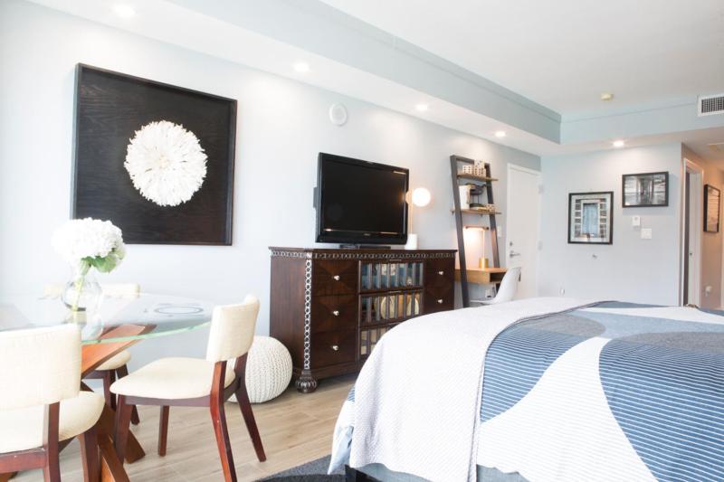 Apartment Gorgeous Coconut Grove 3 Bedroom With Amazing Views Parking Included