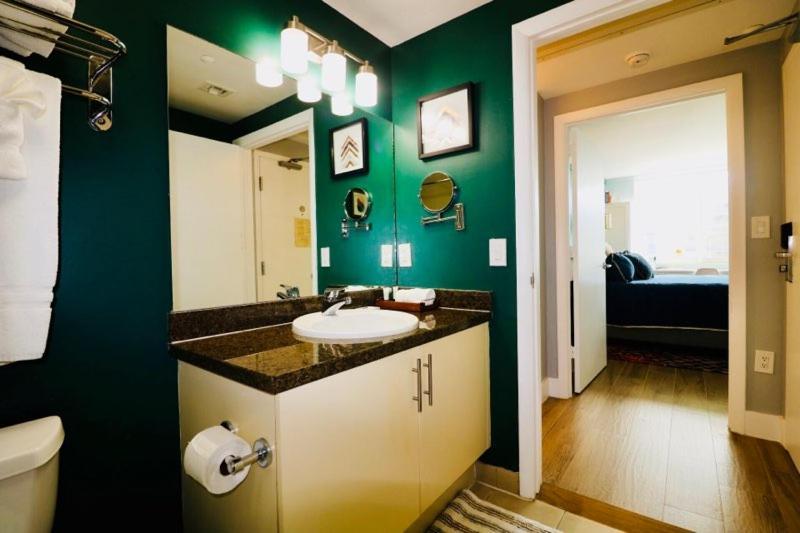 Apartment Gorgeous Coconut Grove 3 Bedroom With Amazing Views Parking Included
