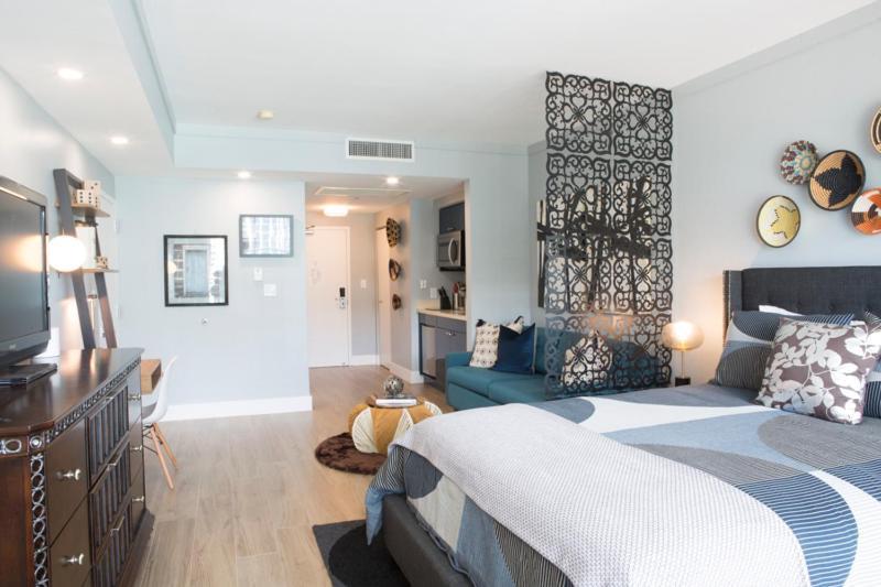 Gorgeous Coconut Grove 3 Bedroom With Amazing Views Parking Included