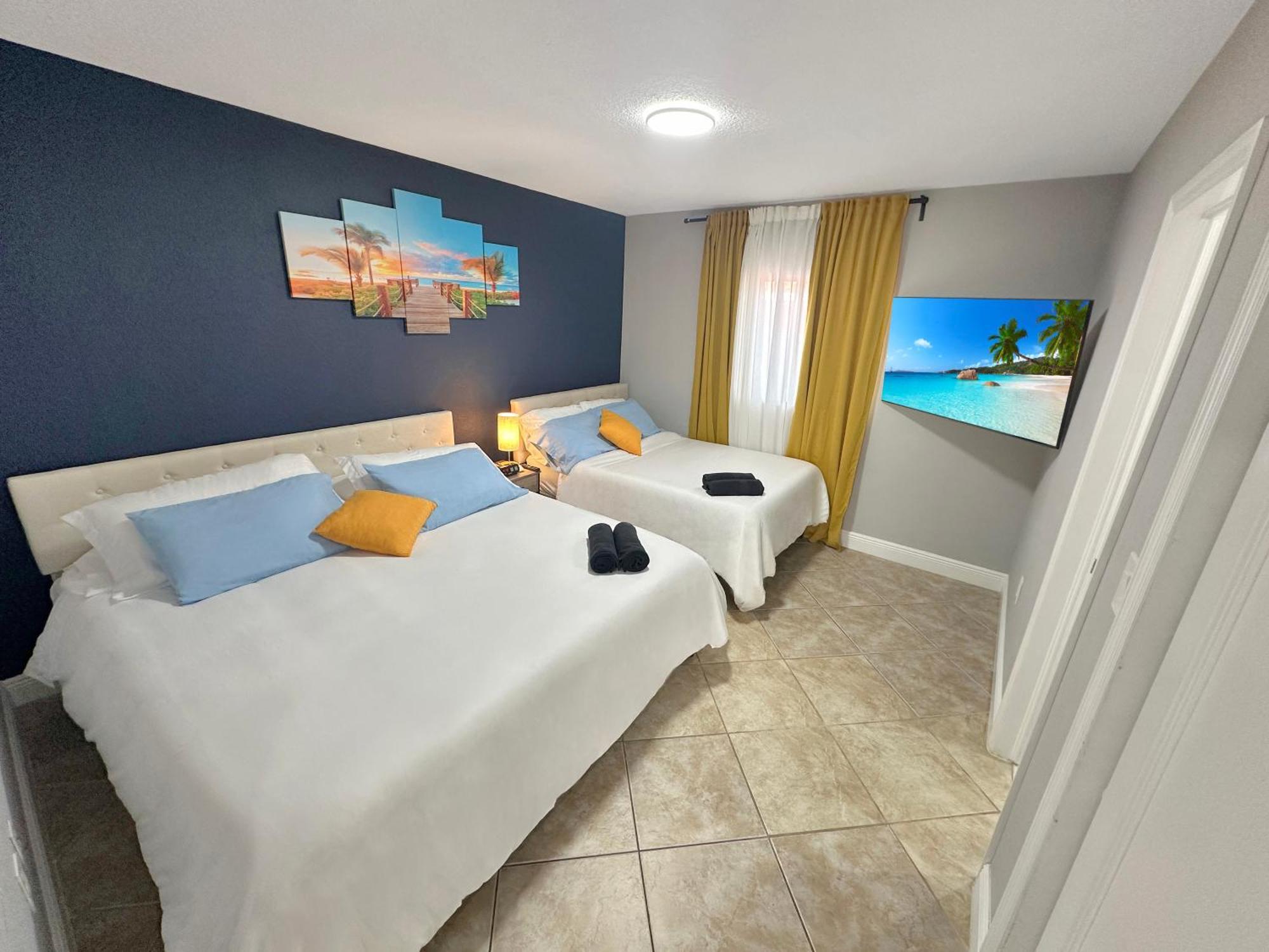 Casa de férias Vacay Spot: Beachside Retreat With Urban Perks *