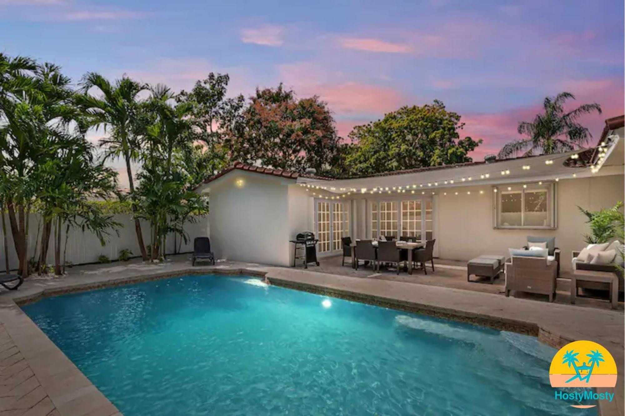 Gated Blanca 5br 3ba With Heated Pool & Bbq *