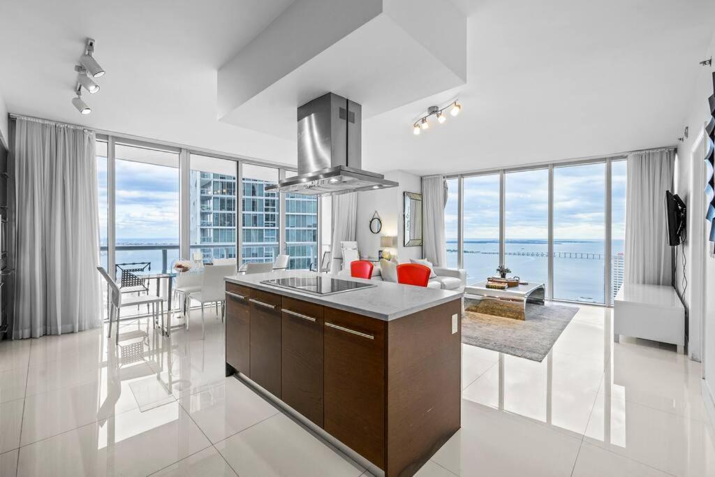 Apartment 44th Floor Corner 2 Bdr• Icon Brickell• Ocean View And Free *