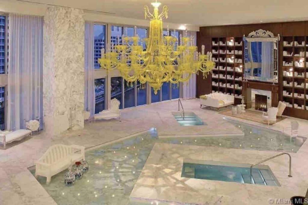 44th Floor Corner 2 Bdr• Icon Brickell• Ocean View And Free Apartment