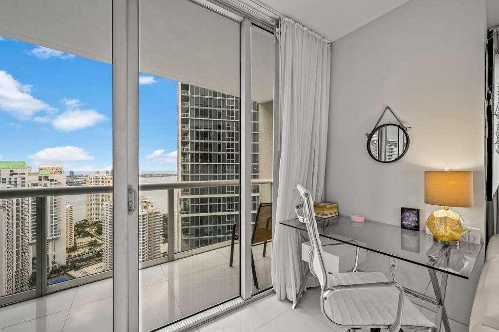 44th Floor Corner 2 Bdr• Icon Brickell• Ocean View And Free *