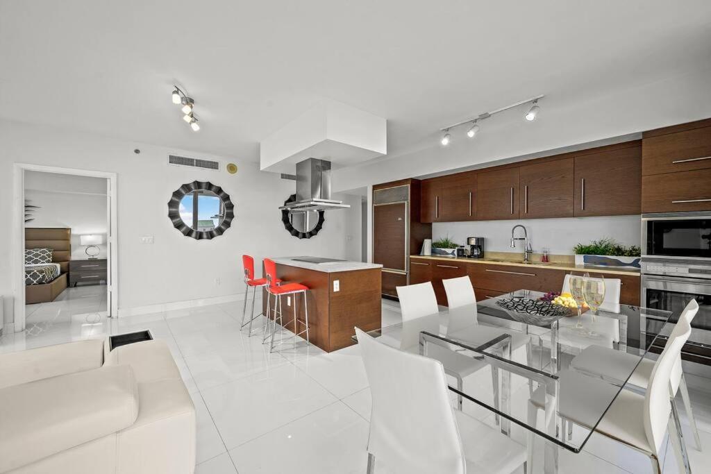 Apartment 44th Floor Corner 2 Bdr• Icon Brickell• Ocean View And Free Miami