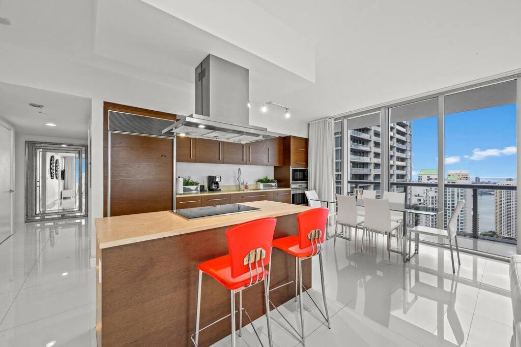 44th Floor Corner 2 Bdr• Icon Brickell• Ocean View And Free Apartment *