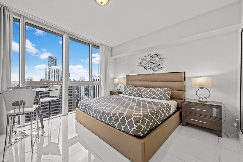 44th Floor Corner 2 Bdr• Icon Brickell• Ocean View And Free * Miami