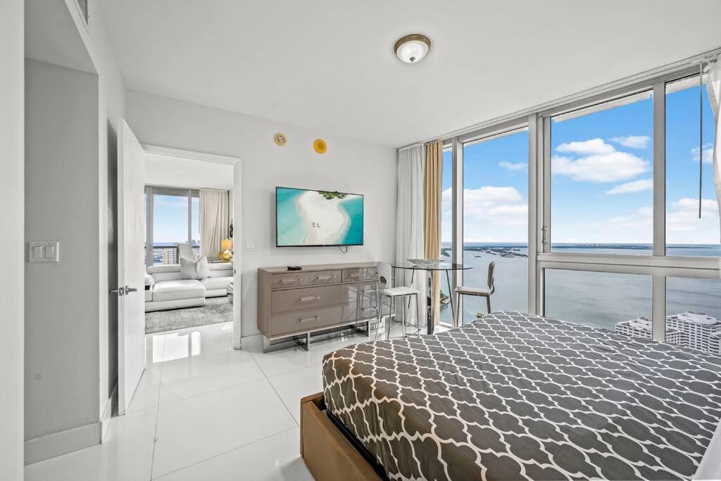 44th Floor Corner 2 Bdr• Icon Brickell• Ocean View And Free Apartment *