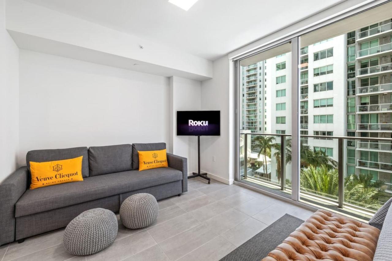 Apartment Downtown Luxury Pool And Gym *