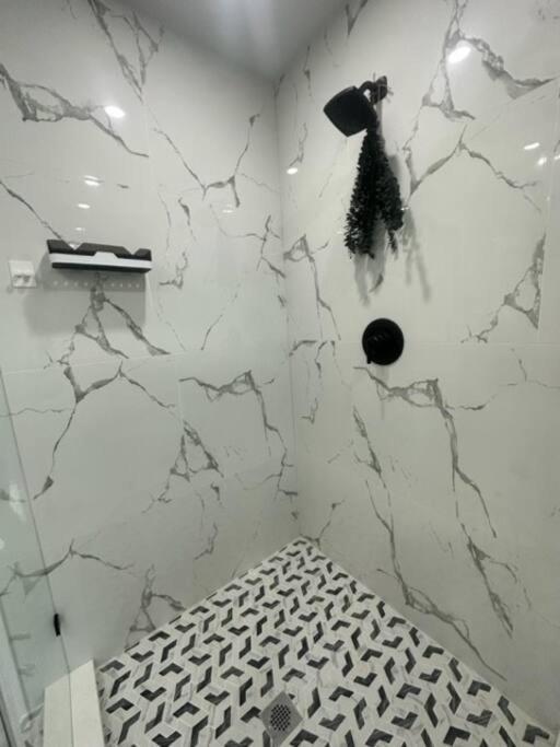 Luxe 3bed 3 Bath Minutes From Wynwood & Design Art District Villa