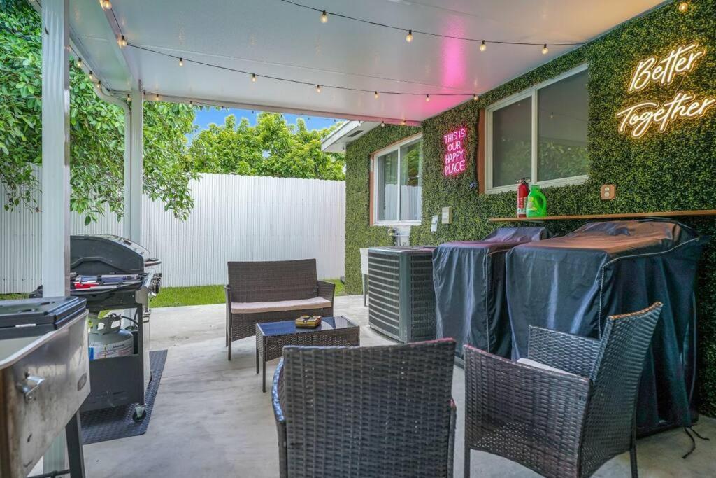 Holiday home Coastal Escape: Luxury Retreat With Game & Access